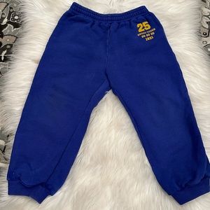 Gucci Sweatpants size 4